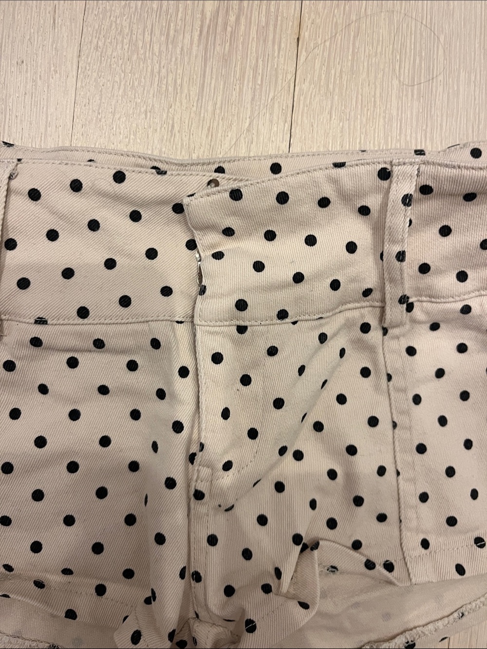 Edikted Polka Dot Cream Shorts - Picture 3 of 5